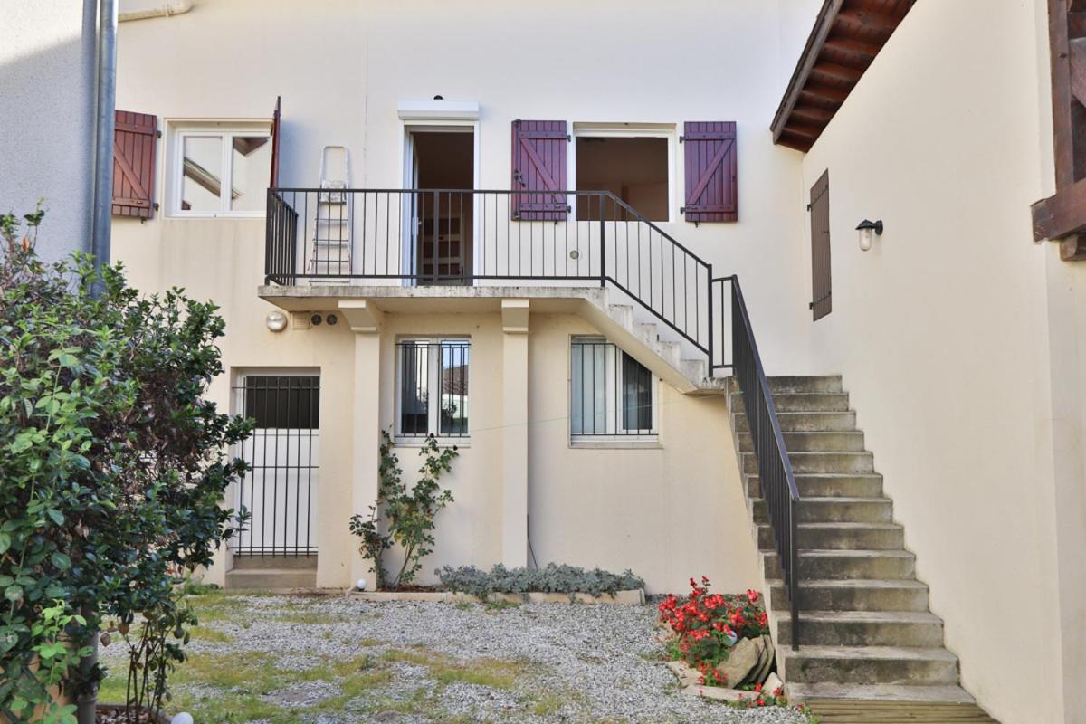 Appartement 1 A 9 Personnes Hagetmau Coeur De Ville Εξωτερικό φωτογραφία